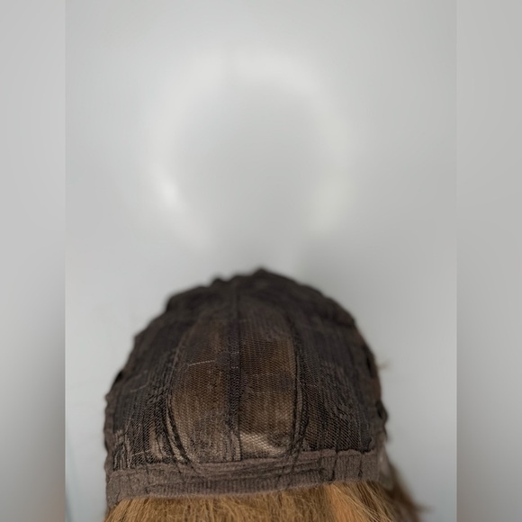 Light brown long  Wig - Picture 9 of 9